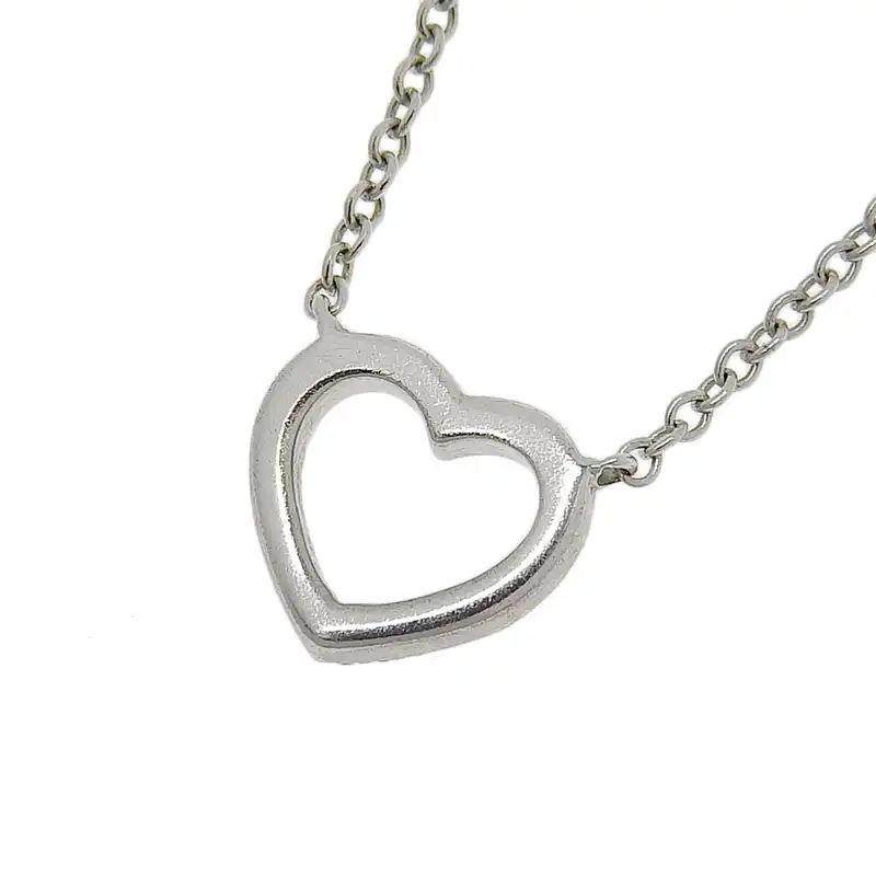 http://ティファニー%20TIFFANY%20&%20Co.%20メトロハートネックレス%20ダイヤモンド%20K18WG%20中古%20TI0144