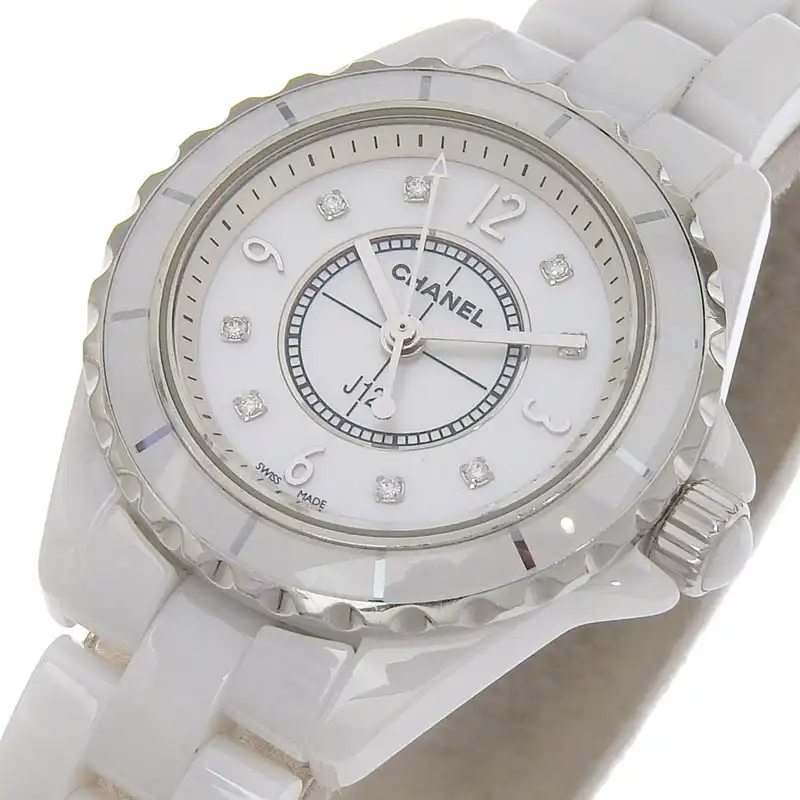 http://シャネル%20CHANEL%20J12%20レディース%20クォーツ%20腕時計%20セラミック/SS%208Pダイヤモンド%20シェル文字盤%20H2570%20中古%20CH0968