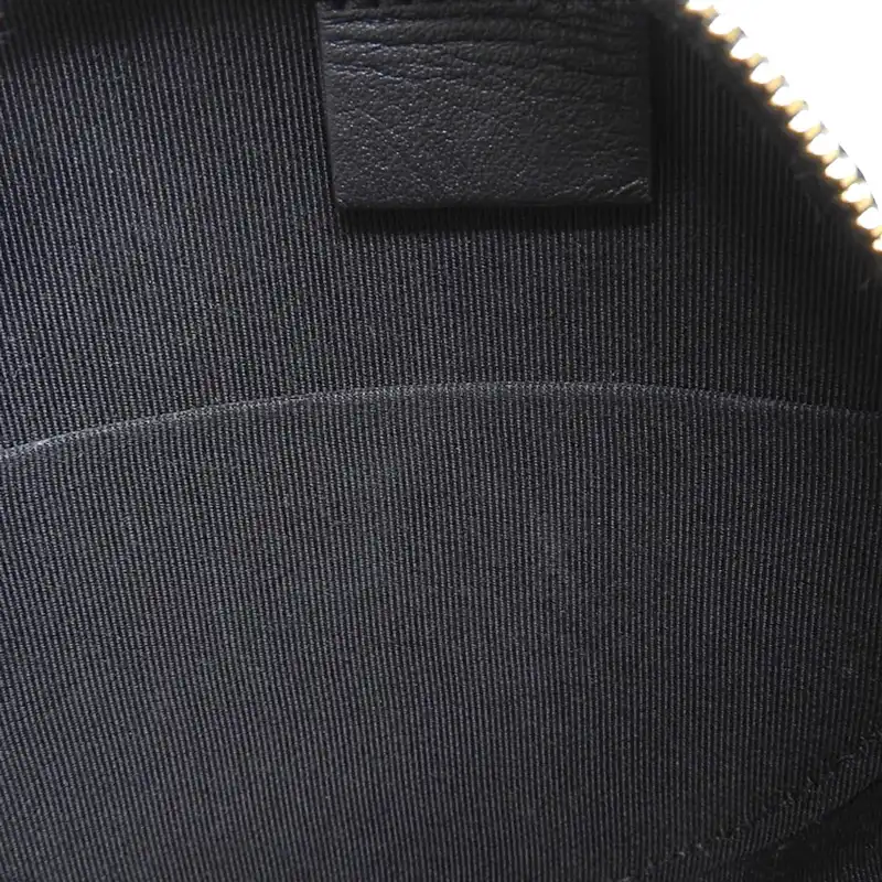 http://シャネル%20CHANEL%20マトラッセ%20ショルダーバッグ%20チェーンショルダー%20ツイード%20ホワイト%20ブラック%2029番台%20中古%20CH0982