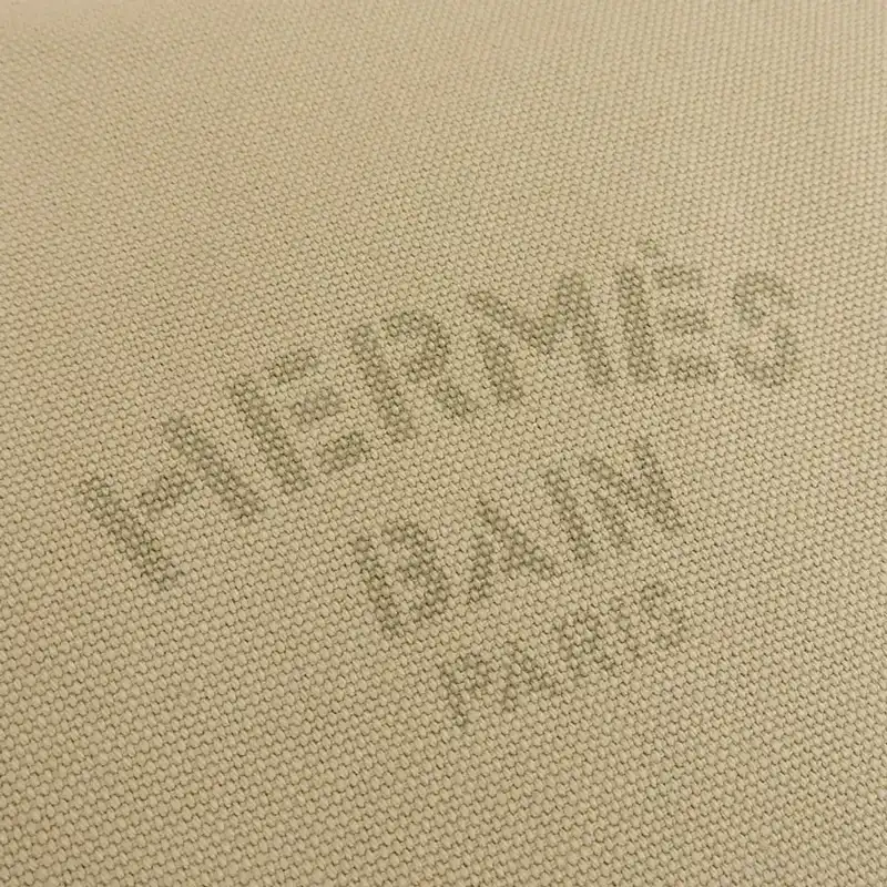http://エルメス%20HERMES%20ポーチ%20スクエアポーチ%20小物入れ%20キャンバス%20エトゥープ%20中古%20HE1006
