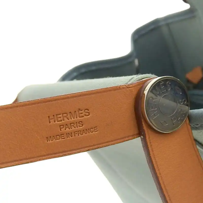 http://エルメス%20HERMES%20カバックPM%20トートバッグ%20ハンドバッグ%202WAYバッグ%20キャンバス/レザー%20ブルー%20□M刻印%202009年%20中古%20HE1110