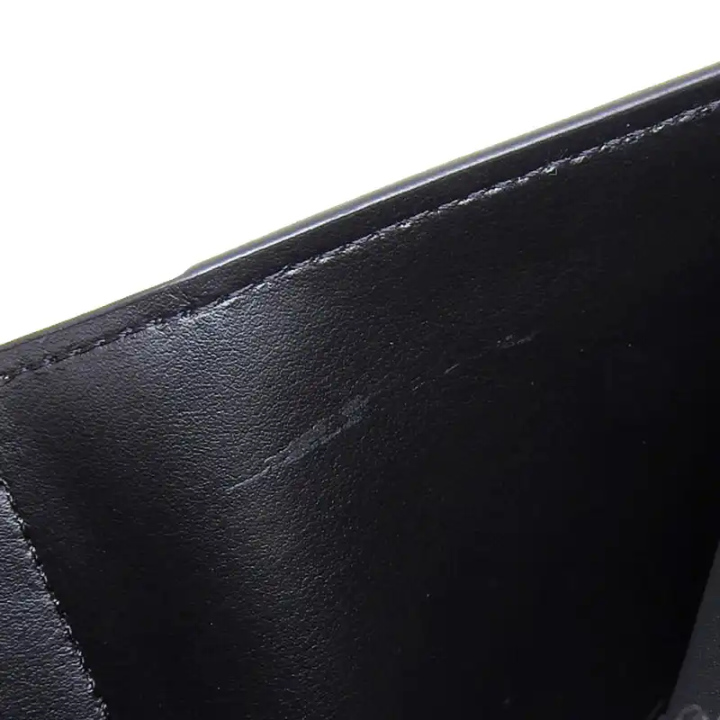 http://ルイヴィトン%20LOUIS%20VUITTON%20ポルトフォイユ・パイロット%20LVアエログラム%20三つ折り財布%20レザー%20ブラック%20M81740%20中古%20LV1666