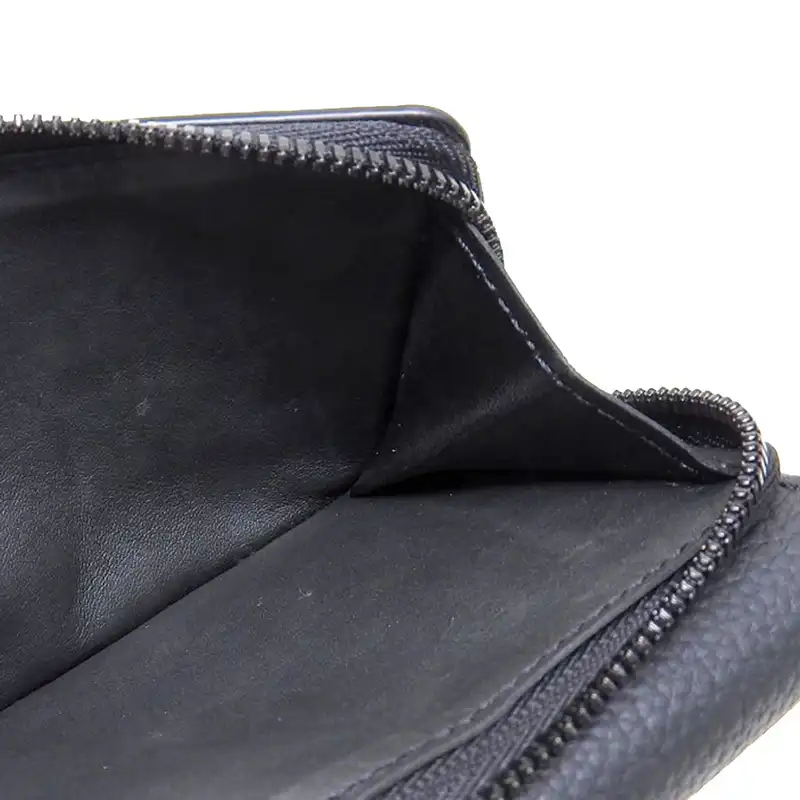 http://ルイヴィトン%20LOUIS%20VUITTON%20ポルトフォイユ・パイロット%20LVアエログラム%20三つ折り財布%20レザー%20ブラック%20M81740%20中古%20LV1666