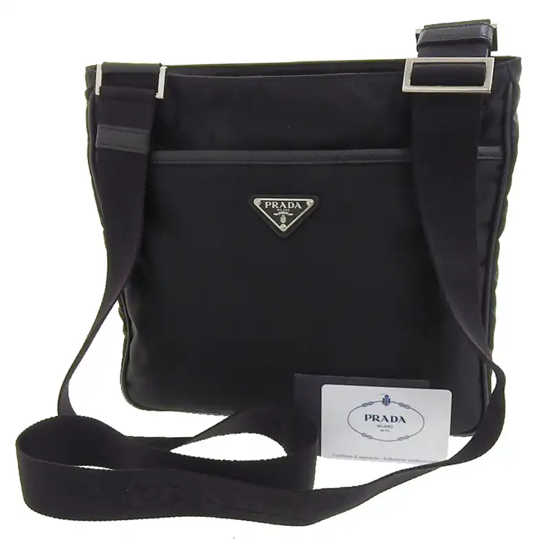 http://プラダ%20PRADA%20ショルダーバッグ%20斜め掛けショルダー%20ナイロン/レザー%20ブラック%202VH269%20中古%20OB2247