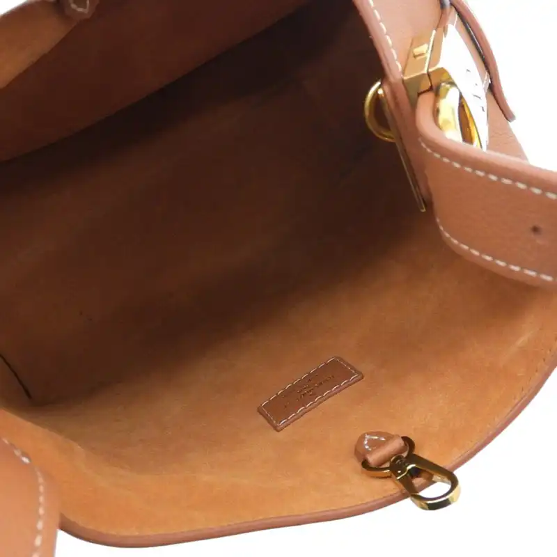 http://ルイヴィトン%20LOUIS%20VUITTON%20ロウキー・ホーボーPM%20ショルダーバッグ%20レザー%20コニャック%20M25354%20中古%20LV1669