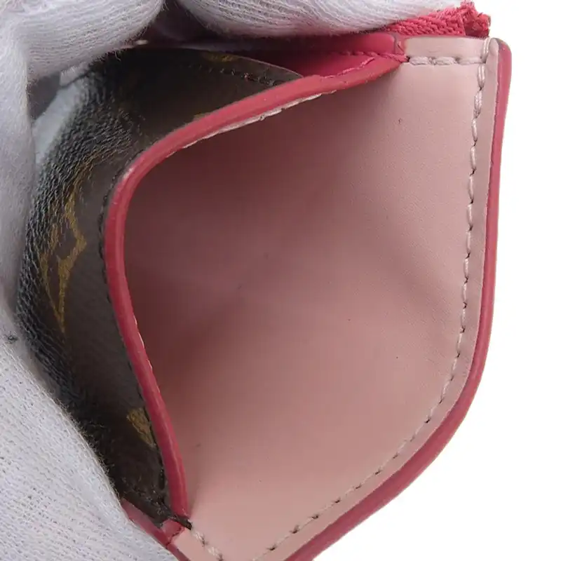 http://ルイヴィトン%20LOUIS%20VUITTON%20モノグラム%20ポルトカルトジップ%20コインケース%20カードケース%20フラワー%20ピンク%20M67494%20中古%20LV1674