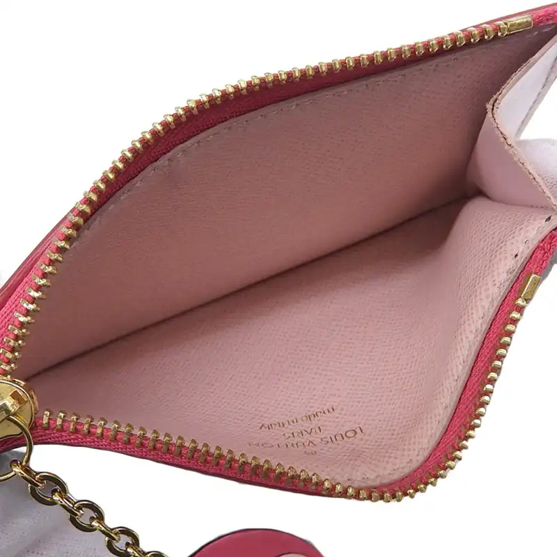 http://ルイヴィトン%20LOUIS%20VUITTON%20モノグラム%20ポルトカルトジップ%20コインケース%20カードケース%20フラワー%20ピンク%20M67494%20中古%20LV1674