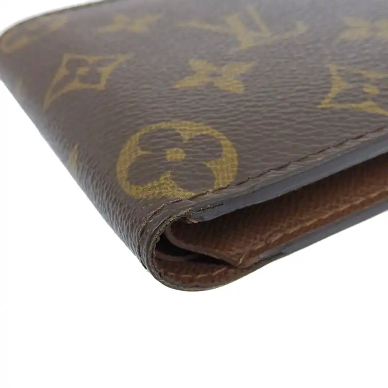 http://ルイヴィトン%20LOUIS%20VUITTON%20モノグラム%20ポルトフォイユ・マルコ%20二つ折り財布%20M61675%20中古%20LV1679