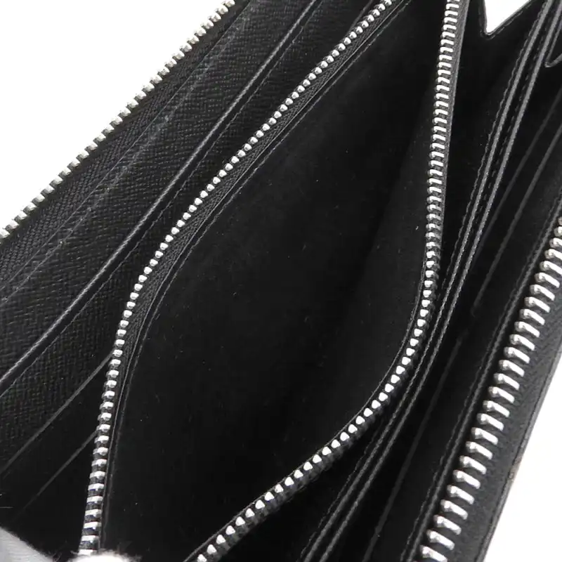http://ルイヴィトン%20LOUIS%20VUITTON%20エピ%20デニム%20サマー・スターダスト%20ジッピーウォレット%20長財布%20ブルー%20M61494%20中古%20LV1680