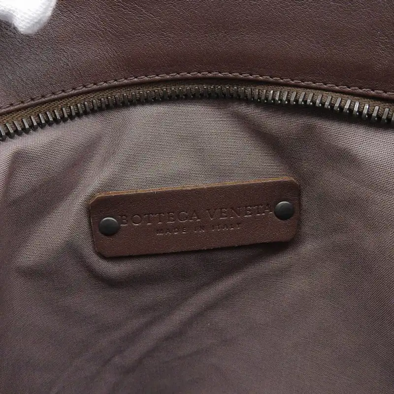 http://ボッテガヴェネタ%20BOTTEGA%20VENETA%20イントレチャート%20ショルダーバッグ%20レザー%20ブラウン%20V465C2170%20中古%20OB2251