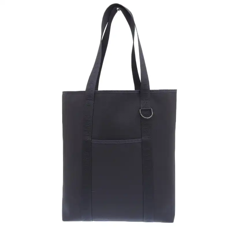 http://セリーヌ%20CELINE%20トレッキング%20バーティカルカバ%20ナイロンキャンバス%20ブラック%20中古%20OB2299