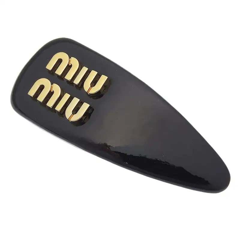 ミュウミュウ MIUMIU ヘアアクセサリー ロゴ バレッタ ヘアクリップ パテントレザー ブラック 5IF092 069 中古 OBJ0299