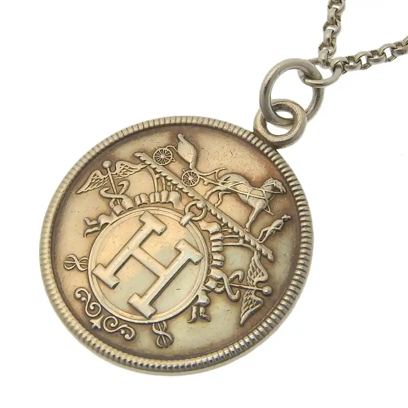 http://エルメス%20HERMES%20エクスリブスMM%20ネックレス%20SV925%20K18PG%20シルバー色%20中古%20HE1042