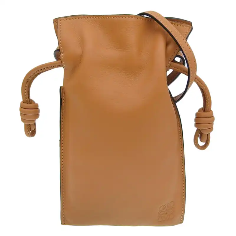 http://ロエベ%20LOEWE%20フラメンコポケット%20ショルダーバッグ%20レザー%20キャメル%20中古%20OB2318