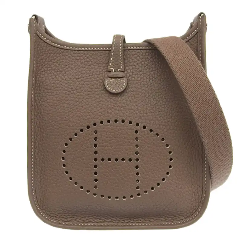 エルメス HERMES エヴリン アマゾンTPM ショルダーバッグ トリヨンクレマンス エトゥープ U刻印 2022年 中古 HE1090