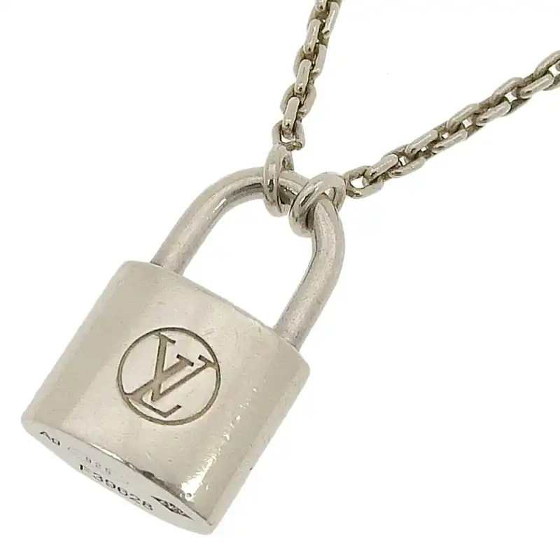 ルイヴィトン LOUIS VUITTON ペンダント シルバー・ロックイット ネックレス SV925 シルバー色 Q93559 中古 LV1837