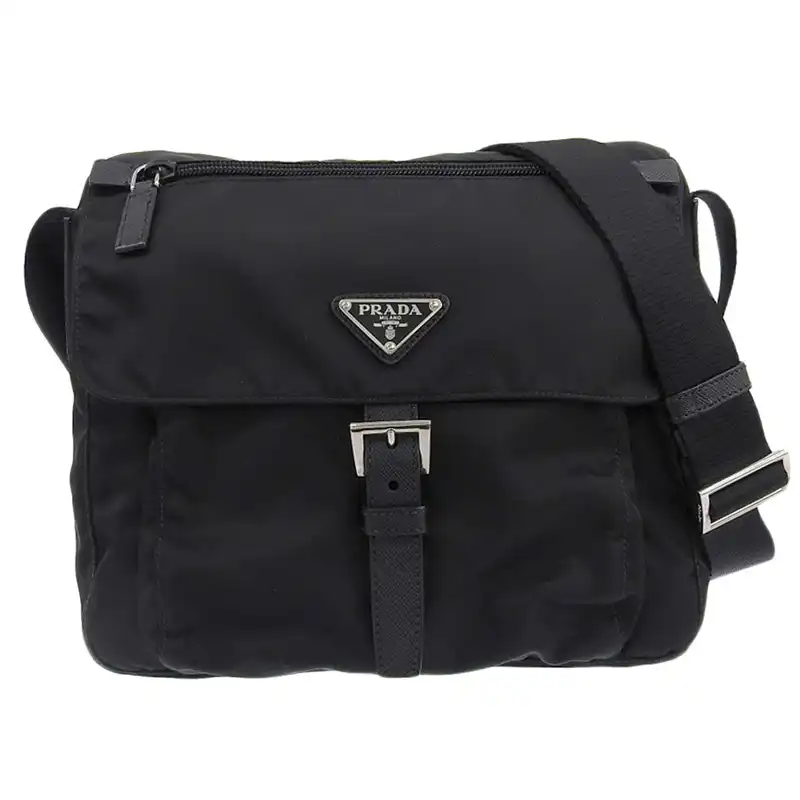 http://プラダ%20PRADA%20ショルダーバッグ%20斜め掛けショルダー%20ナイロン/レザー%20ブラック%201BD994%20中古%20OB2415