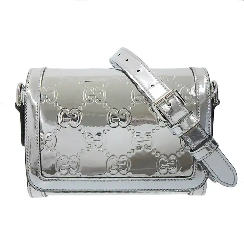 グッチ GUCCI ミニGGエンボス ショルダーバッグ レザー シルバー 796006 美品 GU0643