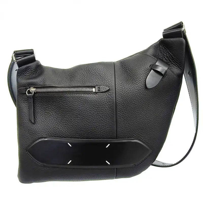 メゾンマルジェラ Maison Margiela 5ACオンボディ ボディバッグ ショルダーバッグ レザー ブラック SB1WG0017 中古 OB2542