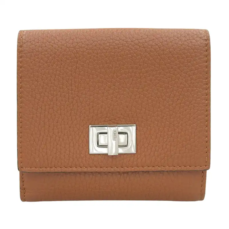 http://フェンディ%20FENDI%20ピーカブー%20コンパクトウォレット%20二つ折り財布%20レザー%20ブラウン%20中古%20OBB0617