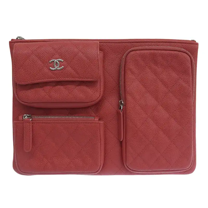 http://シャネル%20CHANEL%20クラッチバッグ%20マルチポケット%20キャビアスキン%20レッド%2029番台%20中古%20CH1076