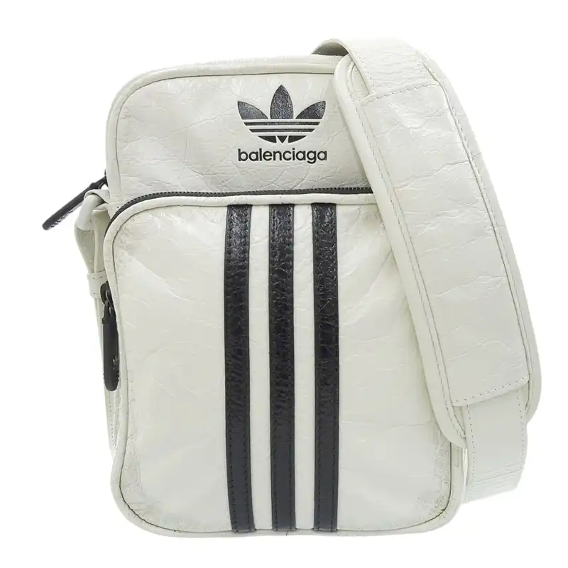 バレンシアガ BALENCIAGA スモール クロスボディ ショルダーバッグ レザー ホワイト ブラック アディダスコラボ 721850 中古 OB2595
