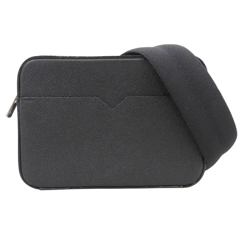 ヴァレクストラ Valextra Vライン レポーター ミニ ショルダーバッグ レザー ブラック MBVL0019028LRL99 中古 OB2603