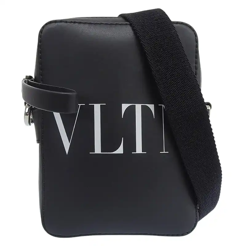 ヴァレンティノ VALENTINO VLTN レザー ショルダーバッグ ブラック 5Y2B0943WJW 中古 OB2607
