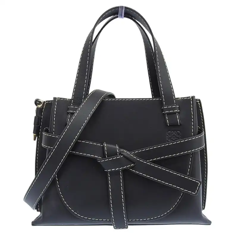 http://ロエベ%20LOEWE%20ゲートトップハンドルミニ%202WAYバッグ%20ハンドバッグ%20ショルダーバッグ%20レザー%20ブラック%20中古%20OB2613