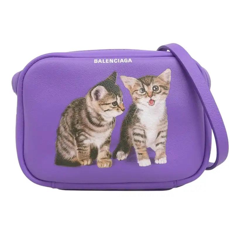 バレンシアガ BALENCIAGA カメラバッグ ショルダーバッグ レザー パープル キャット 猫 489809 中古 OB2691