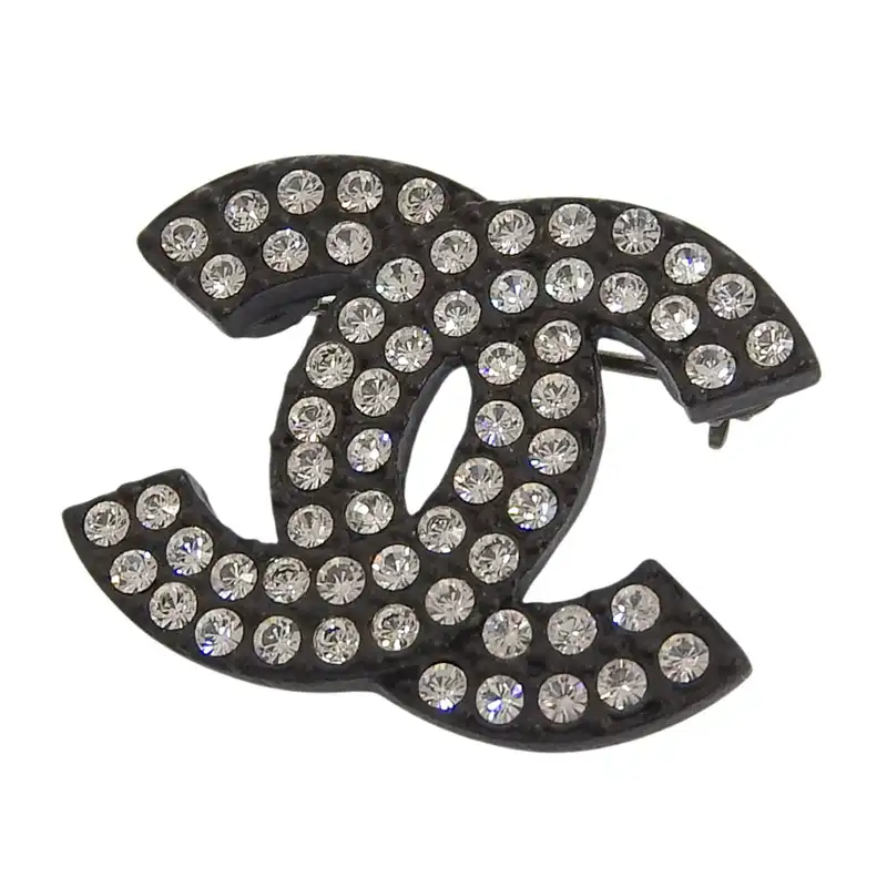 http://シャネル%20CHANEL%20ココマーク%20ラインストーン%20ブローチ%20ブラック%2002A%20中古%20CH1103