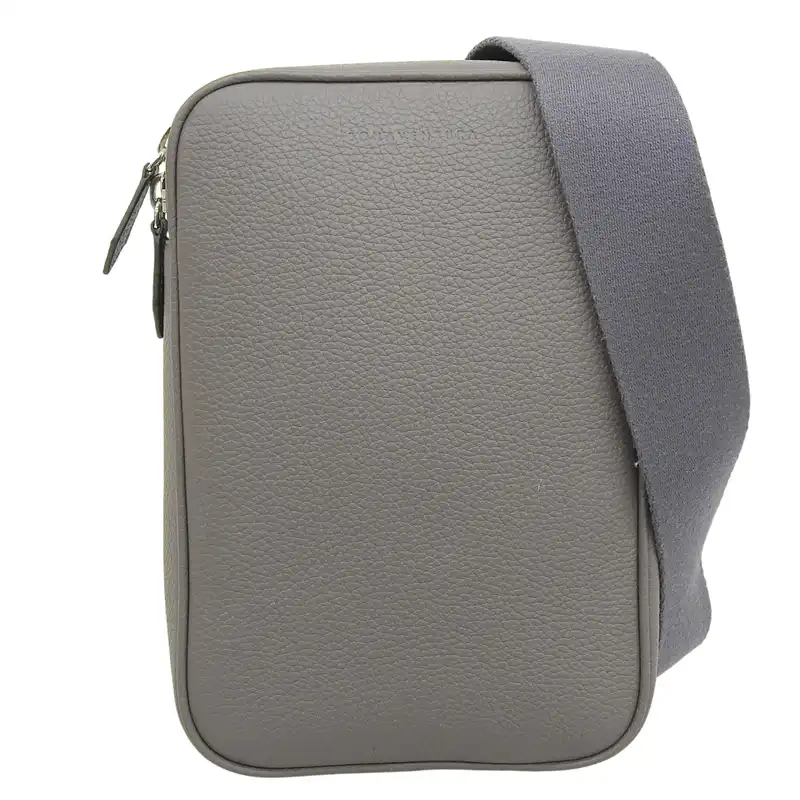 http://ボナベンチュラ%20BONAVENTURA%20パオロ%202WAY%20クロスボディバッグ%20ショルダーバッグ%20レザー%20チャコールグレー%20中古%20OB2720