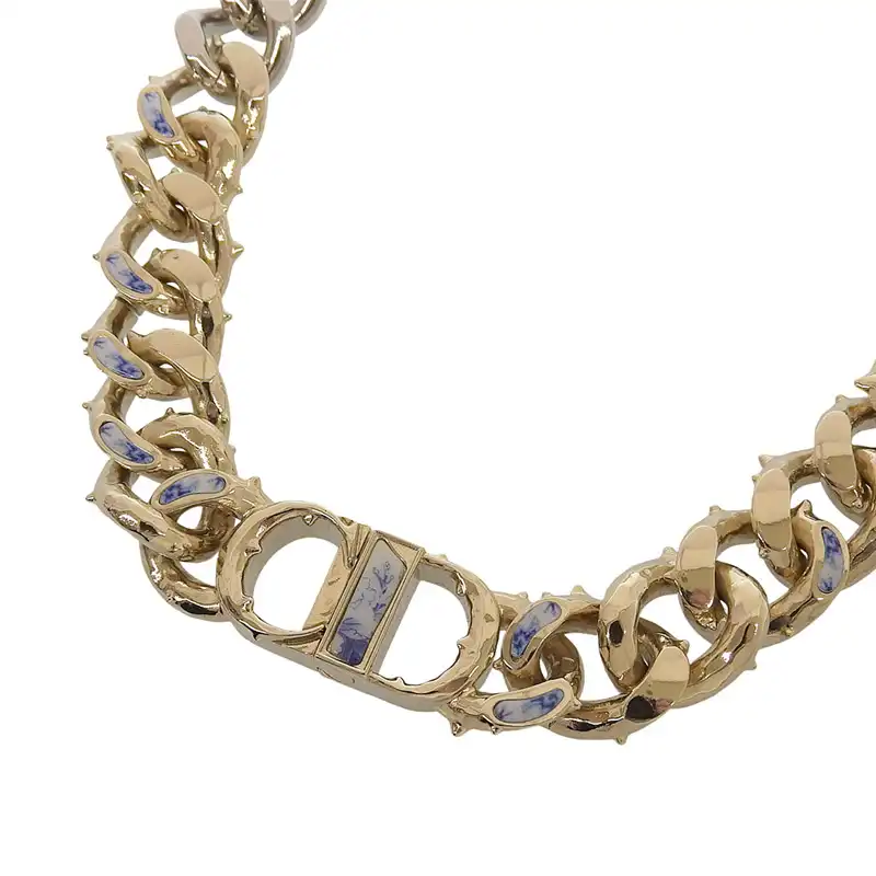 http://ディオール%20CHRISTIAN%20DIOR%20CD%20Icon%20チェーンリンクネックレス%20いばら%20バイカラー%20中古%20OBJ0306