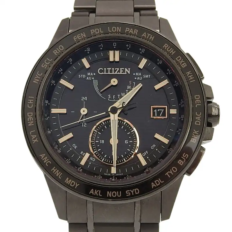 http://シチズン%20CITIZEN%20時計%20アテッサ%20メンズ%20電波%20ソーラー%20腕時計%20チタン%20チタニウム%20ブラック文字盤%20H820-T020691%20中古%20OW0492