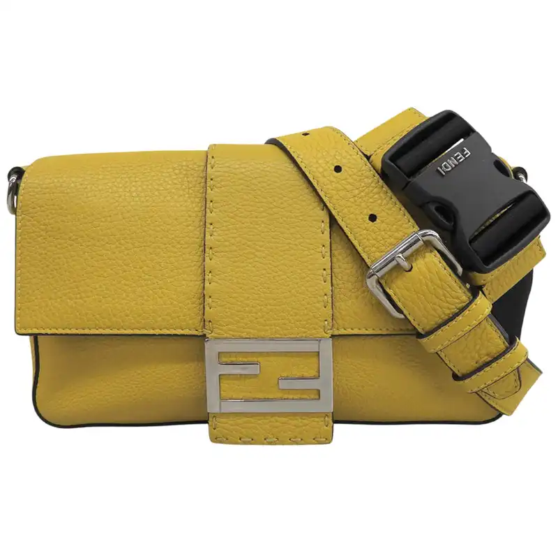 http://フェンディ%20FENDI%20セレリア%202WAYバッグ%20ボディバッグ%20ウエストバッグ%20ショルダーバッグ%20レザー%20イエロー%207VA472%20中古%20OB2810