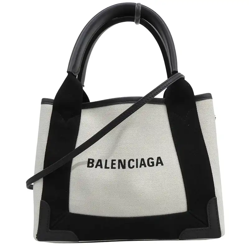 http://バレンシアガ%20BALENCIAGA%20ネイビーカバスXS%202WAYハンドバッグ%20ショルダー%20キャンバス/レザー%20ホワイト/ブラック%20390346%20中古%20OB2828