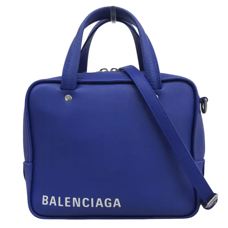 http://バレンシアガ%20BALENCIAGA%20トライアングルスクエア%202WAYバッグ%20ハンドバッグ%20ショルダーバッグ%20レザー%20ブルー%20528544%20中古%20OB2845