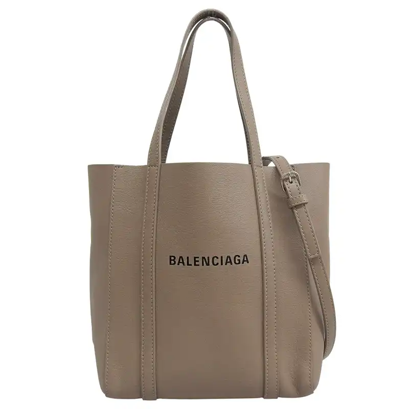 バレンシアガ BALENCIAGA エブリデイトートXXS 2WAYバッグ トートバッグ レザー ベージュ 551815 中古 OB2857