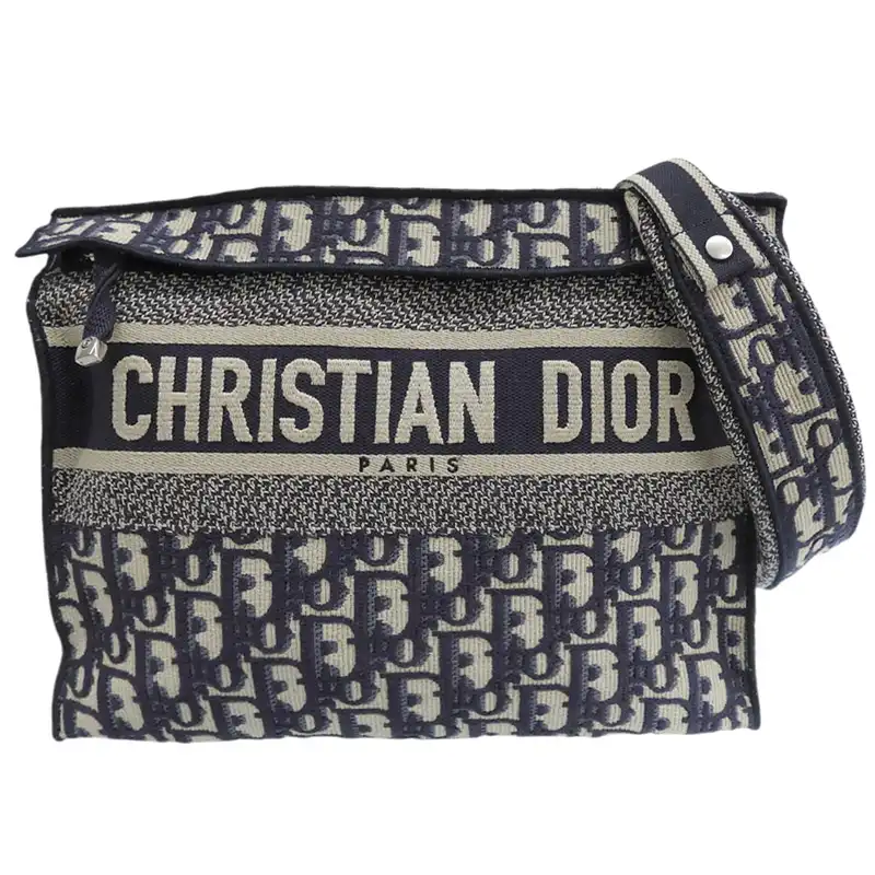 http://ディオール%20CHRISTIAN%20DIOR%20オブリーク%20キャンバス%20ショルダーバッグ%20斜め掛けショルダー%20ネイビー%20中古%20OB2918
