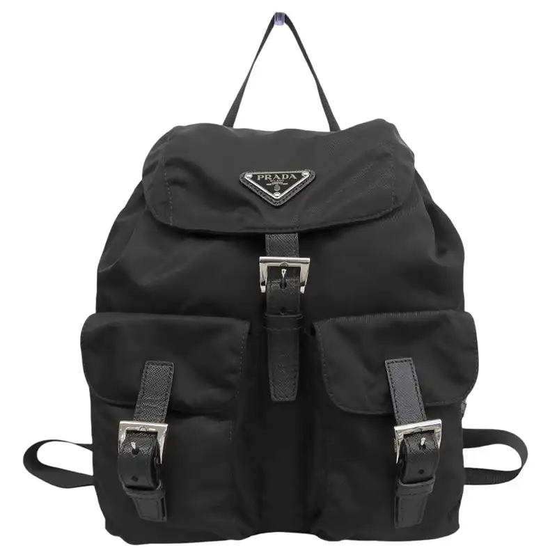 http://プラダ%20PRADA%20バックパック%20リュックサック%20ナイロン/サフィアーノ%20レザー%20ブラック%201BZ677%20中古%20OB2929