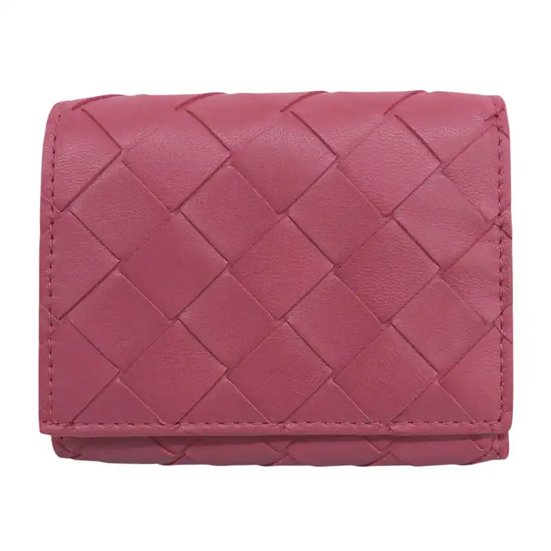 http://ボッテガヴェネタ%20BOTTEGA%20VENETA%20イントレチャート%20コンパクトウォレット%20三つ折り財布%20レザー%20ピンク%20中古%20OBB0709