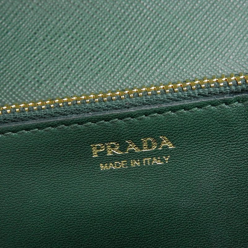 プラダ PRADA ショルダーバッグ チェーンショルダー サフィアーノ